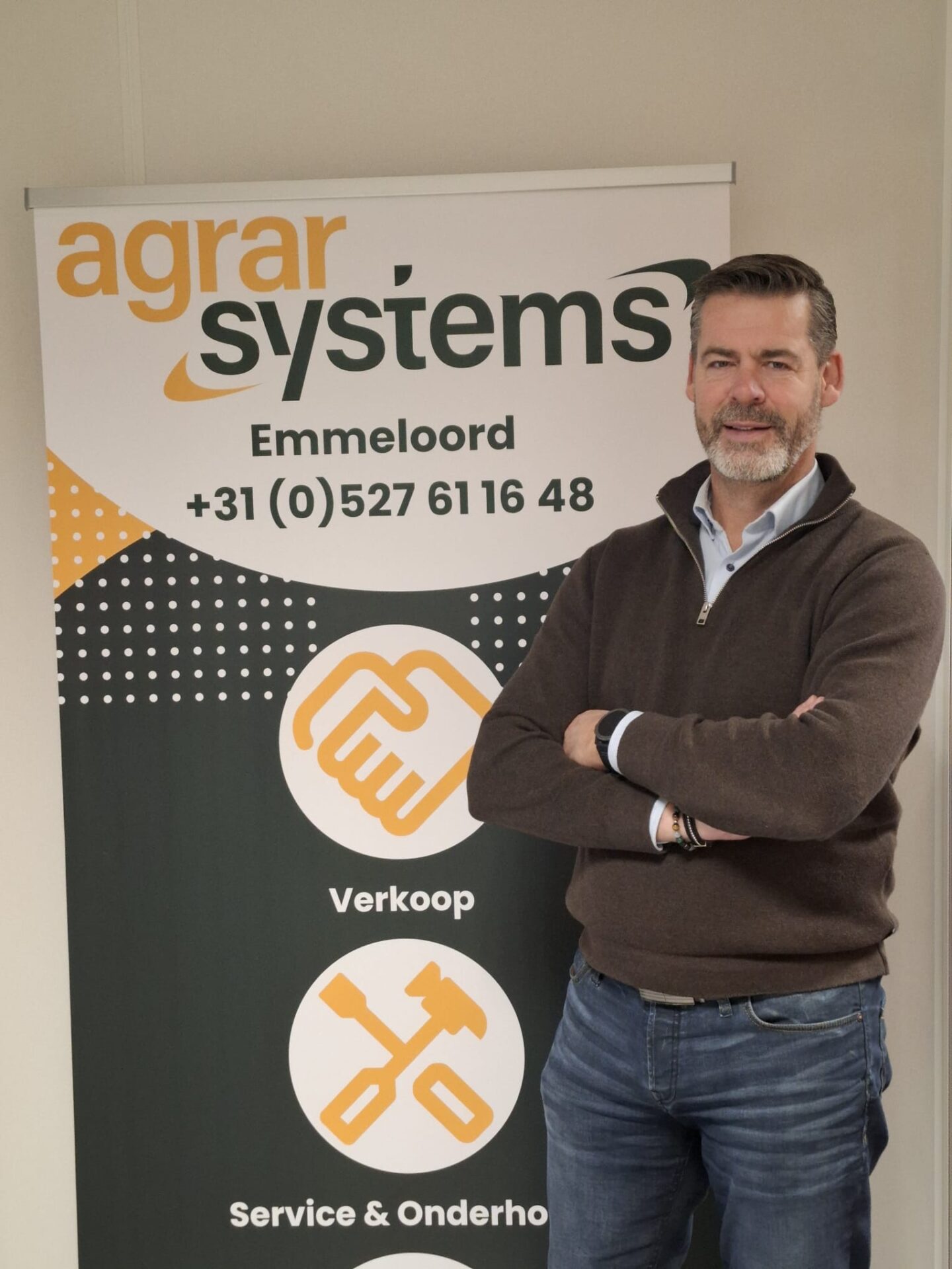 New sales representative: Henk Schuringa